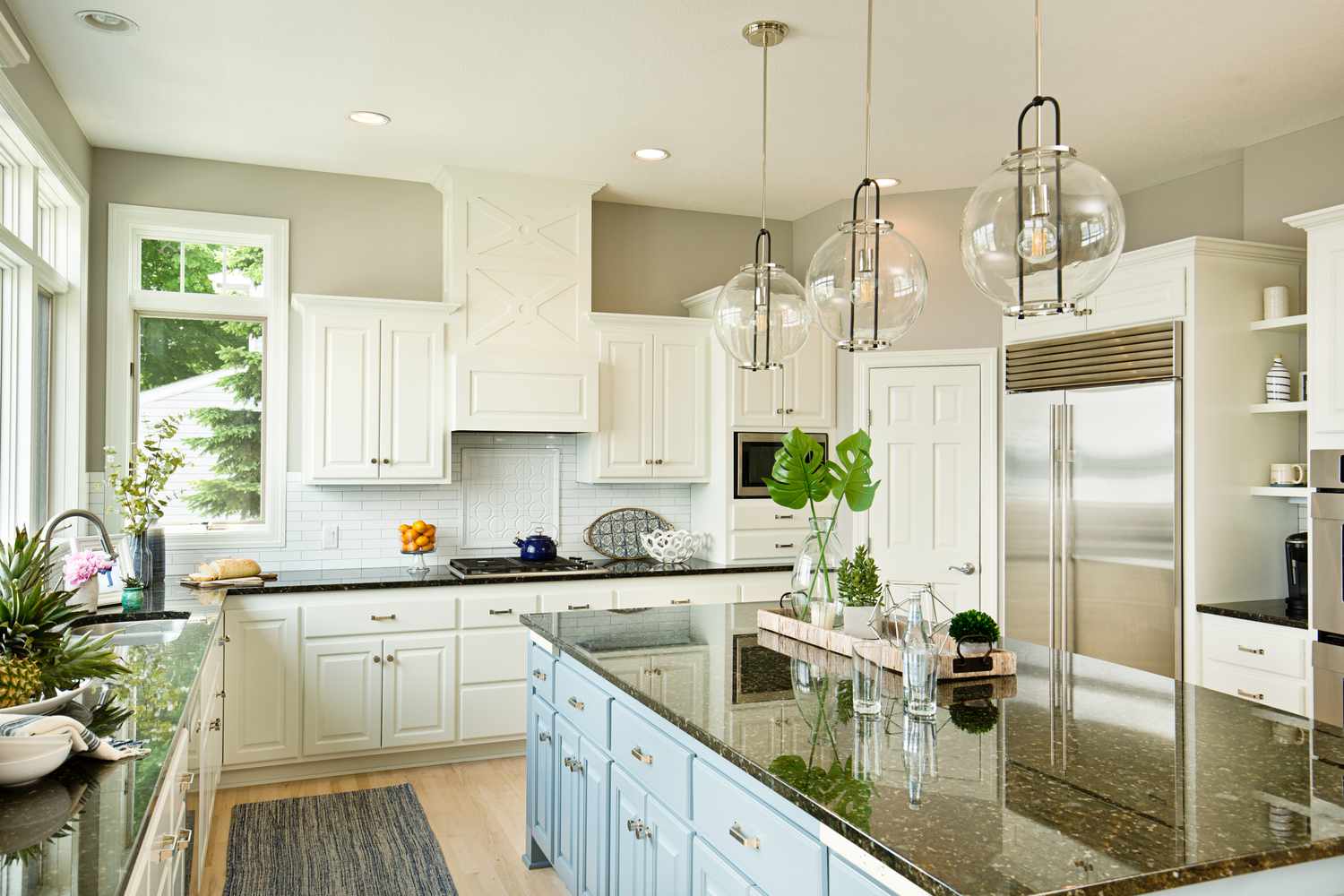 How to Choose the Right Kitchen Island Dimensions for Your Space